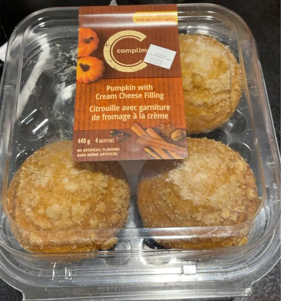 Pumpkin with Cream Cheese Filling Muffin