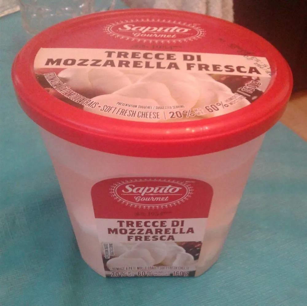Trecce di mozzarella fresca