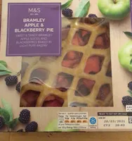 Bramley apple & blackberry pie