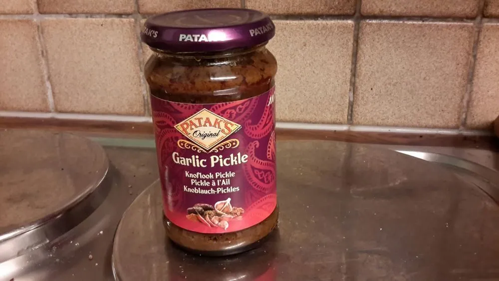 Garlic Pickel Ail Pataks 300GR 0