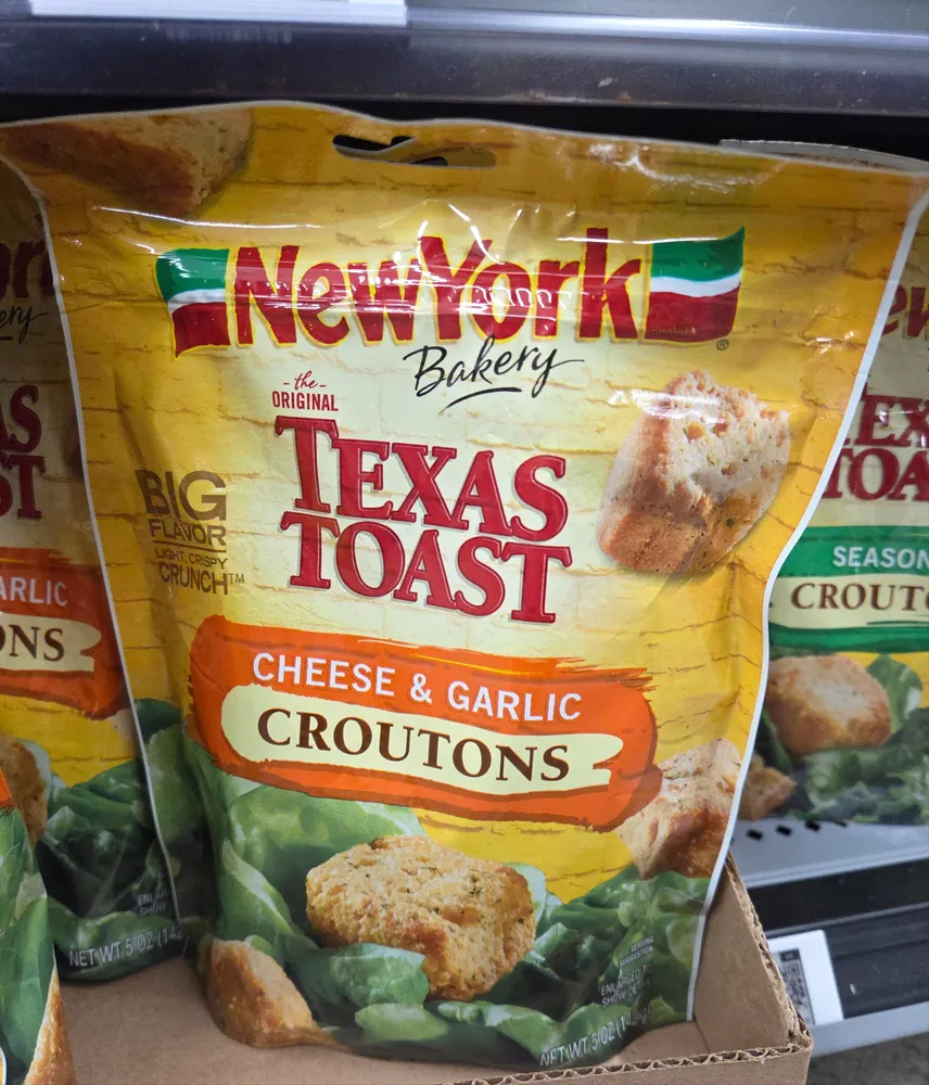 Texas Toast Cheese & Garlic Croutons