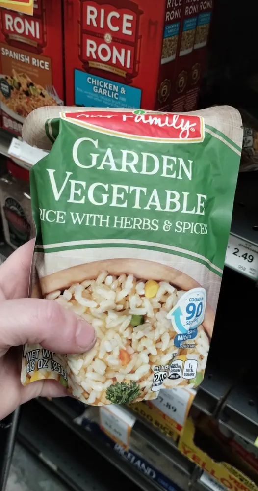 Garden vegetable 90 second rice with peas, carrots & corn, garden vegetable