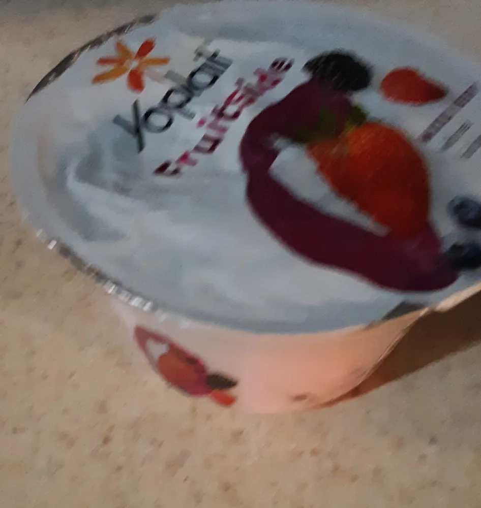 Fruitside yogurt, mixed berry