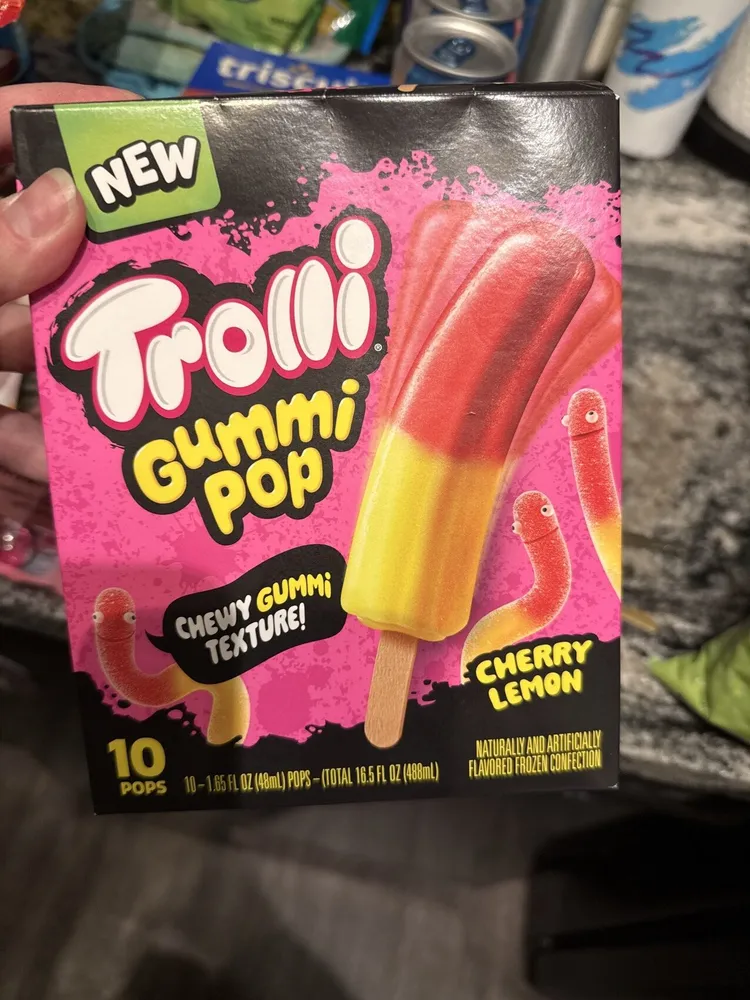 Trolli Gummi Pop Cherry Lemon