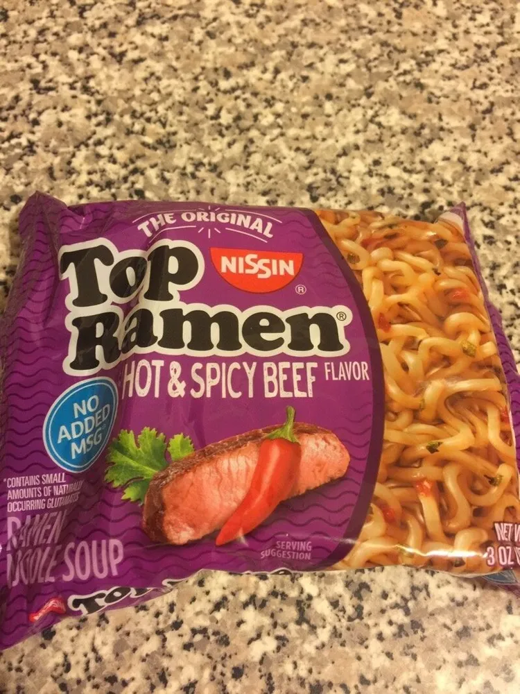 Top ramen hot and spicy beef flavor same picante