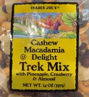 Cashew Macadamia Delight Trek Mix with Pineapple, Cranberry & Almond
