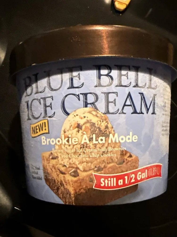 Brookie À La Mode