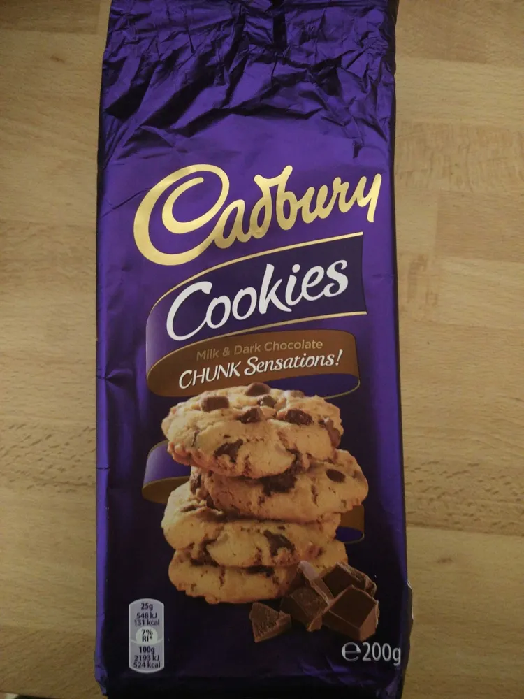 Cookies Milk & Dark Chocolate Chunk Sensations