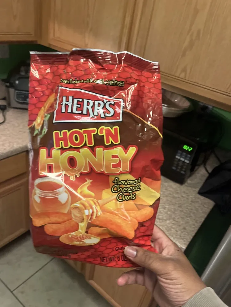 Hot 'N Honey flavored Cheese Curls