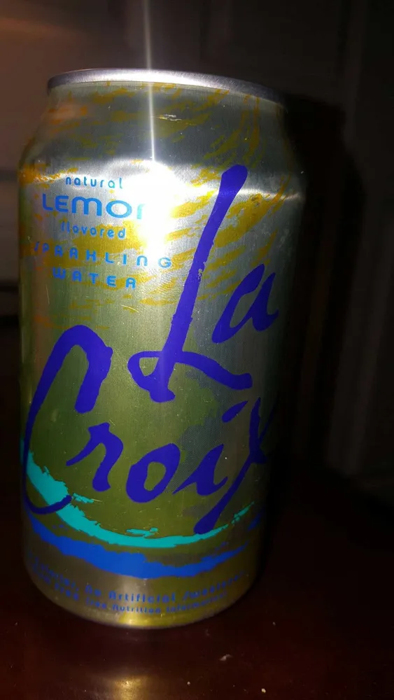 Naturally Essenced Lemon Sparkling Water