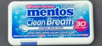 Mentos clean breath peppermint