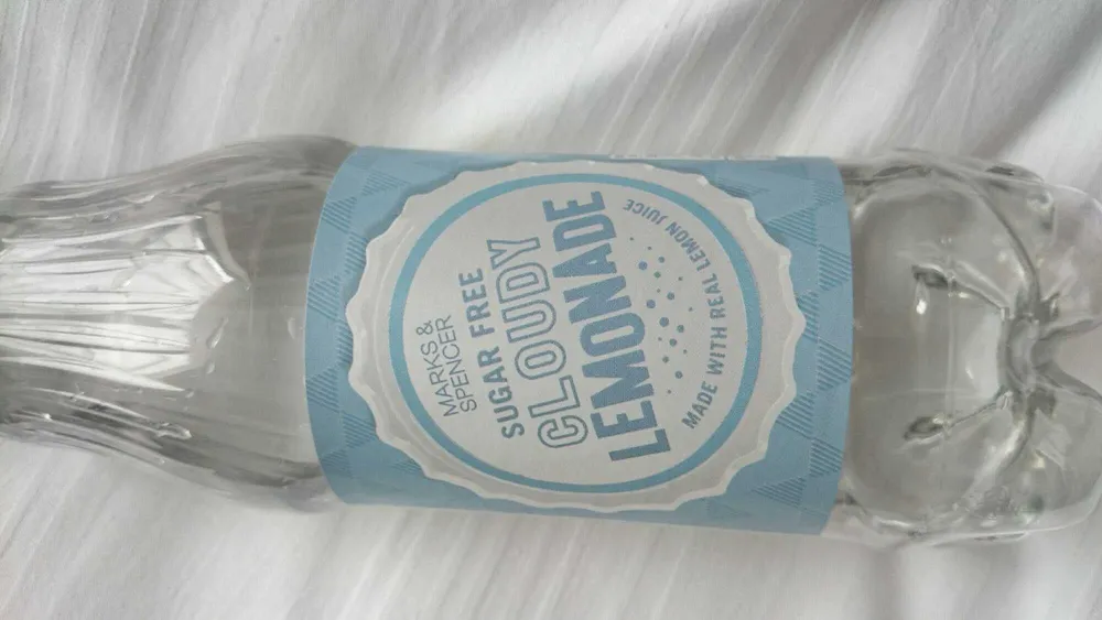 Diet sparkling cloudy lemonade