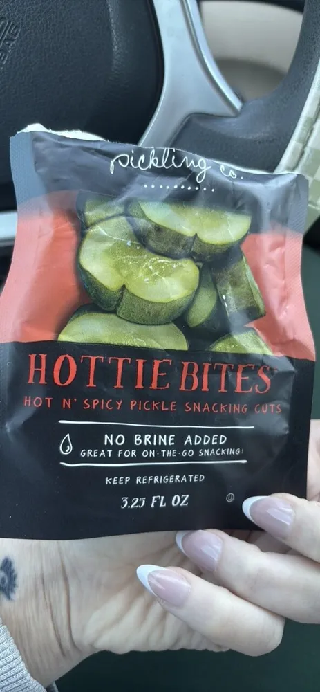 Hottie Bite Hot N' Spicy Pickle Snacking Chips