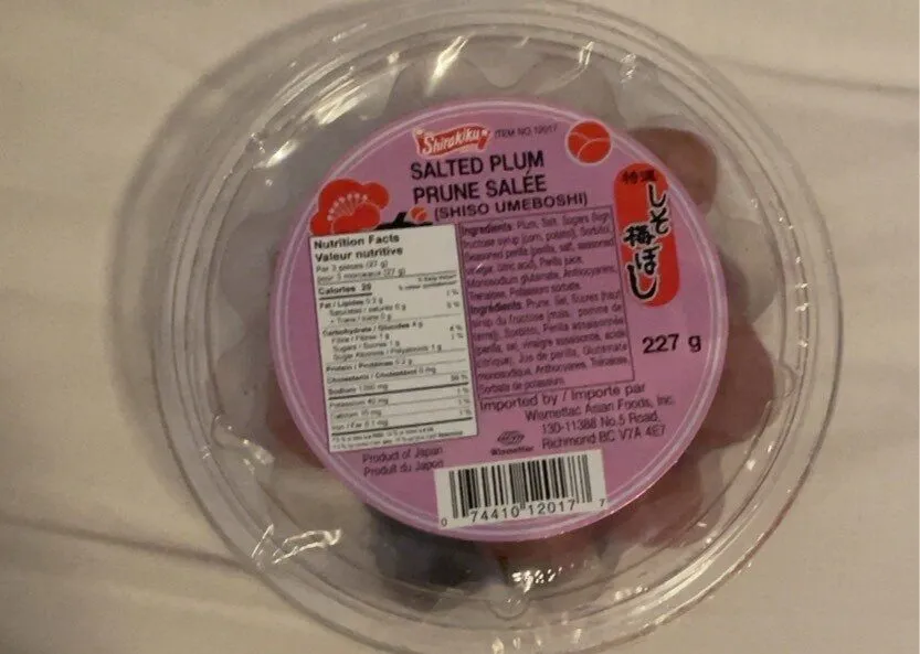 Salted plum prune salée