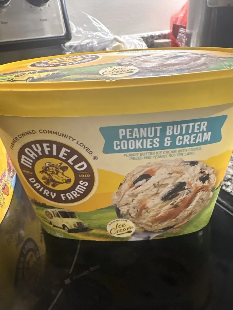 Peanut Butter cookies & Cream Ice Cream