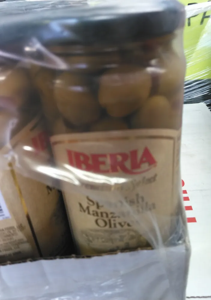 Premium spanish manzanilla olives