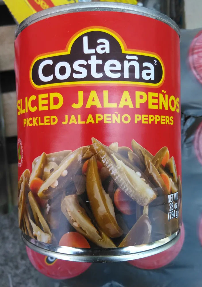 Green pickled sliced jalapeno peppers