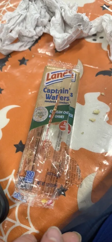 Captain's Wafers sandwich crackers