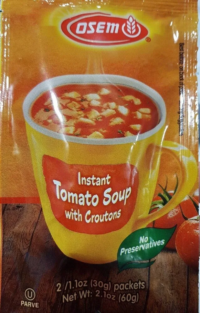 Instant tomato soup with croutons