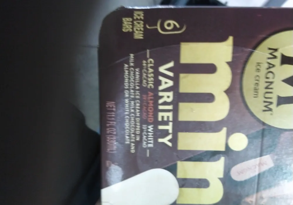 Classic Almond White Ice Cream