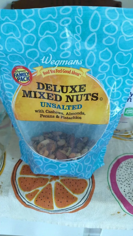 Deluxe Mixed Nuts, Unsalted W Cashews, Pecans & Pistachios.