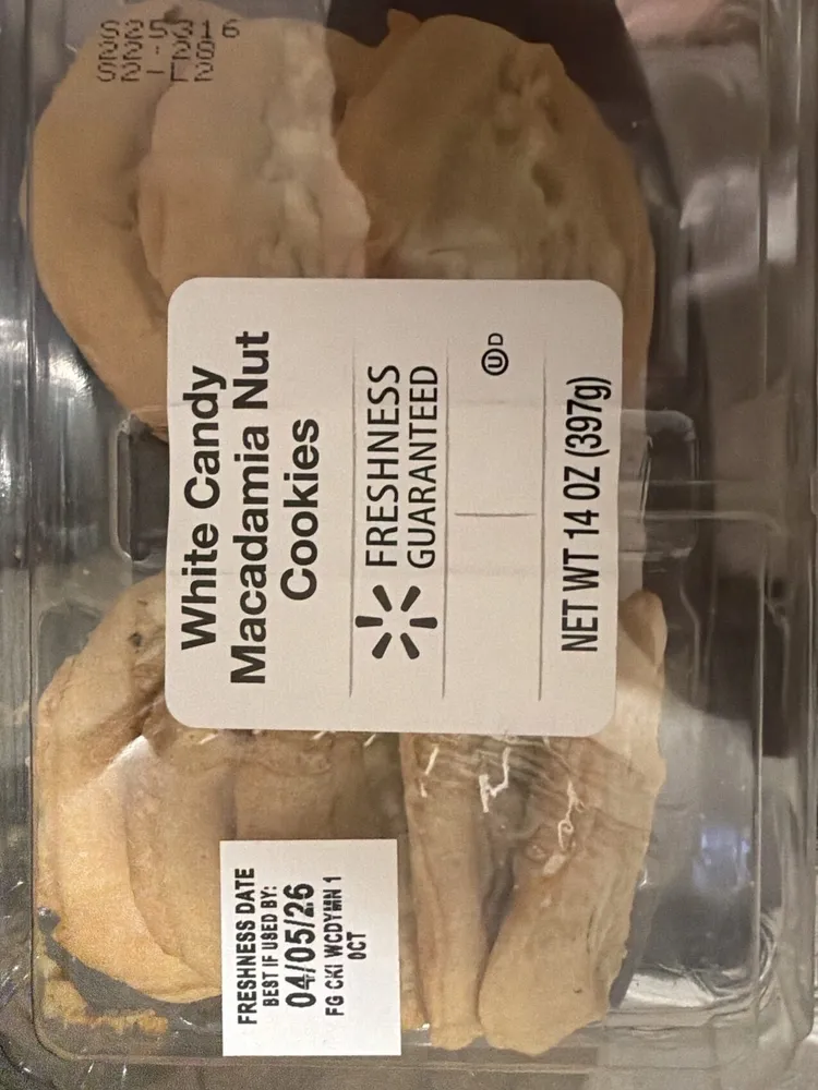 White Candy Macadamia Nut Cookies