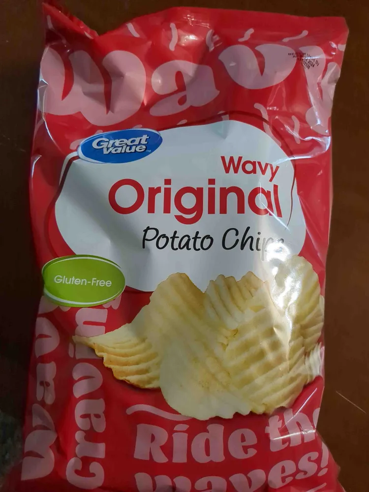 Wavy original potato chips