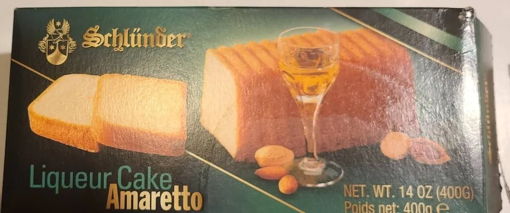 Cake amaretto liqueur