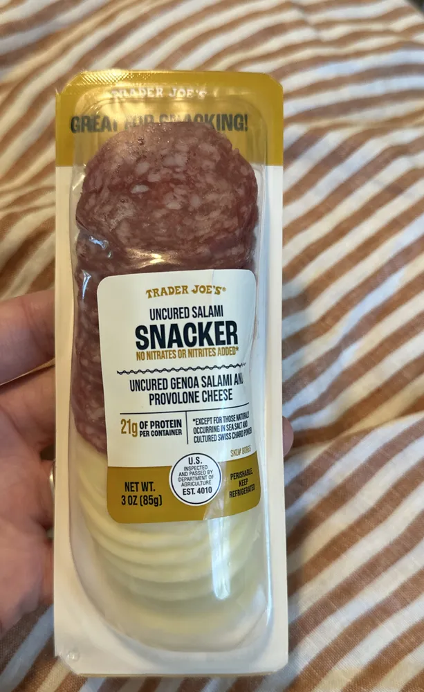 Uncured salami snacker