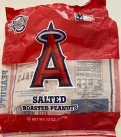 Salted roasted peanuts