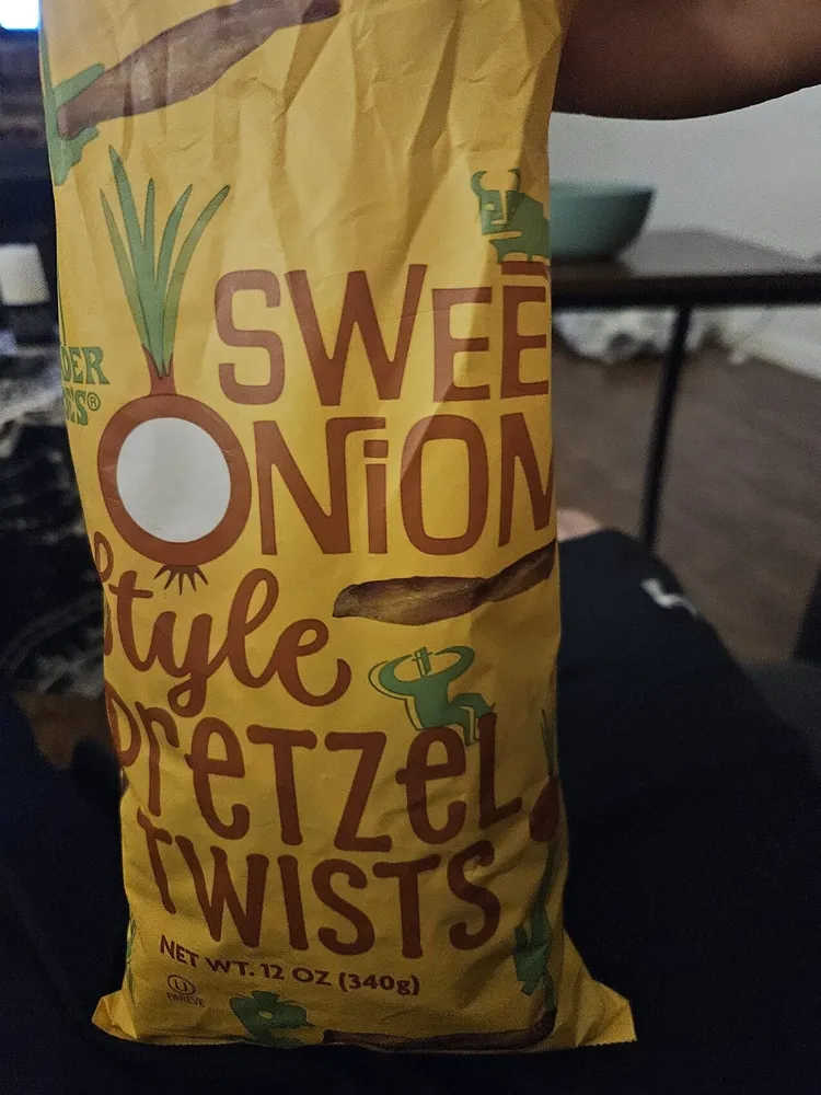 Sweet Onion Style Pretzel Twists