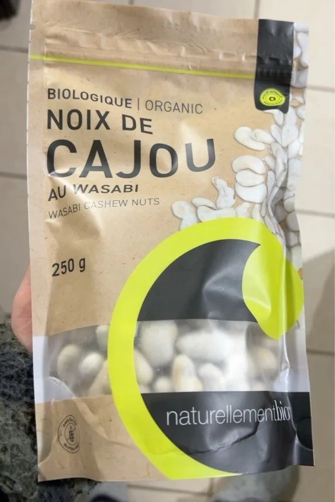 Wasabi cashew nuts