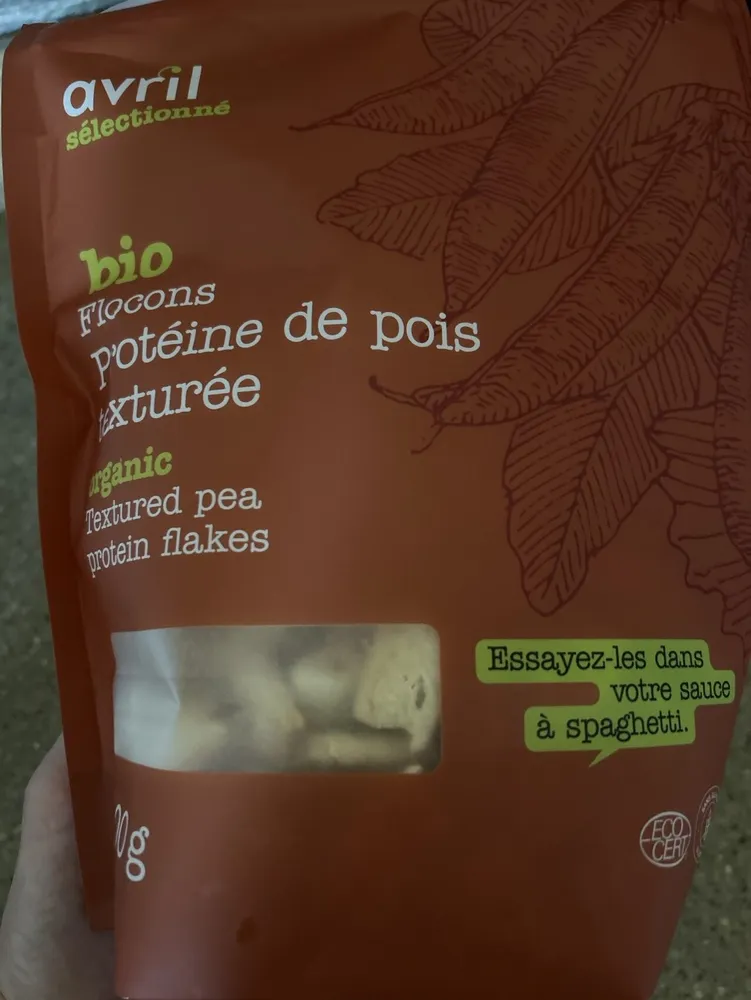 textured pea protein flakes