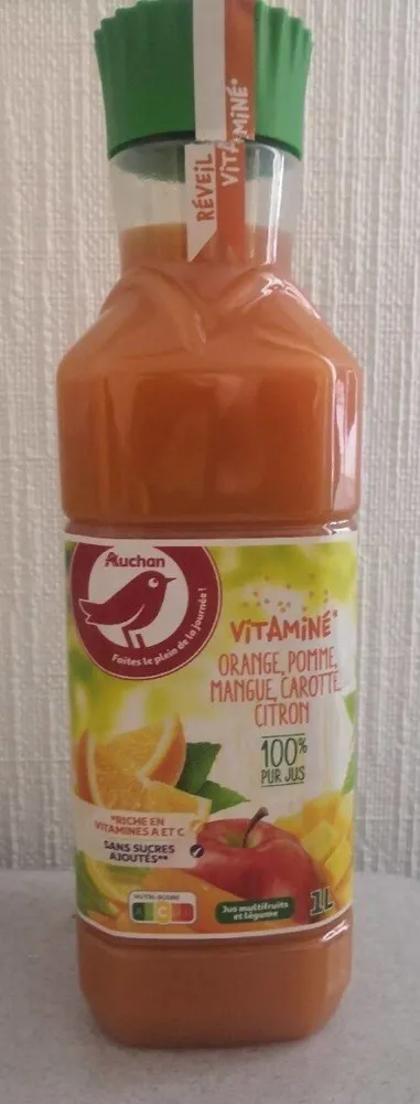 Jus vitaminé orange, pomme, mangue, carotte, citron