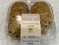 chocolate chip cookies
