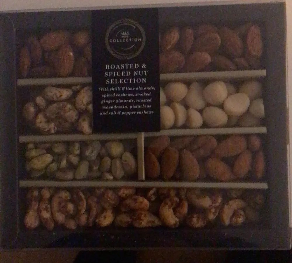 Roasted & spiced nut selection