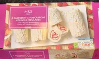 M&S -FOOD- 4 RASPBERRY & MASCARPONE MERINGUE ROULA