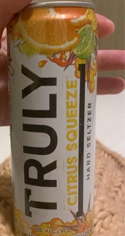 CITRUS SQUEEZE HARD SELTZER