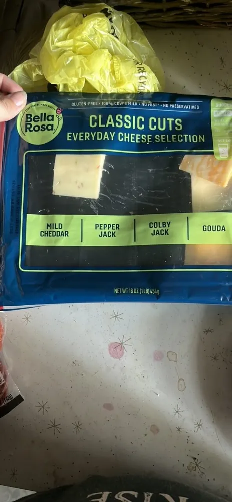 Classic Cuts Everyday Cheese Selection