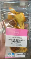 Spiced chicken pastries