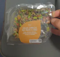Salade Super Complète aux Fruits à Coque