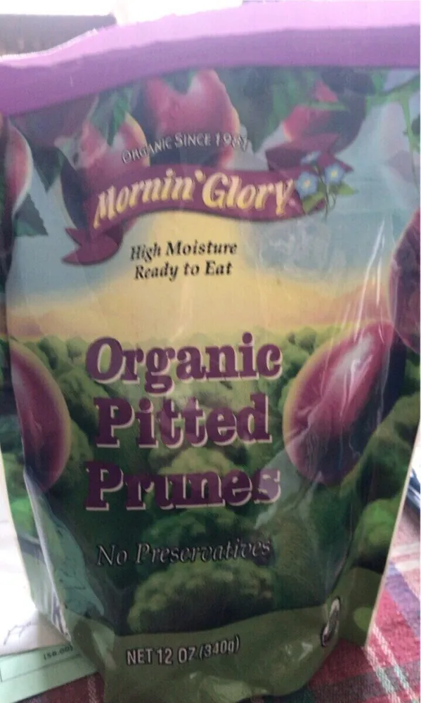 Organic pitted prunes