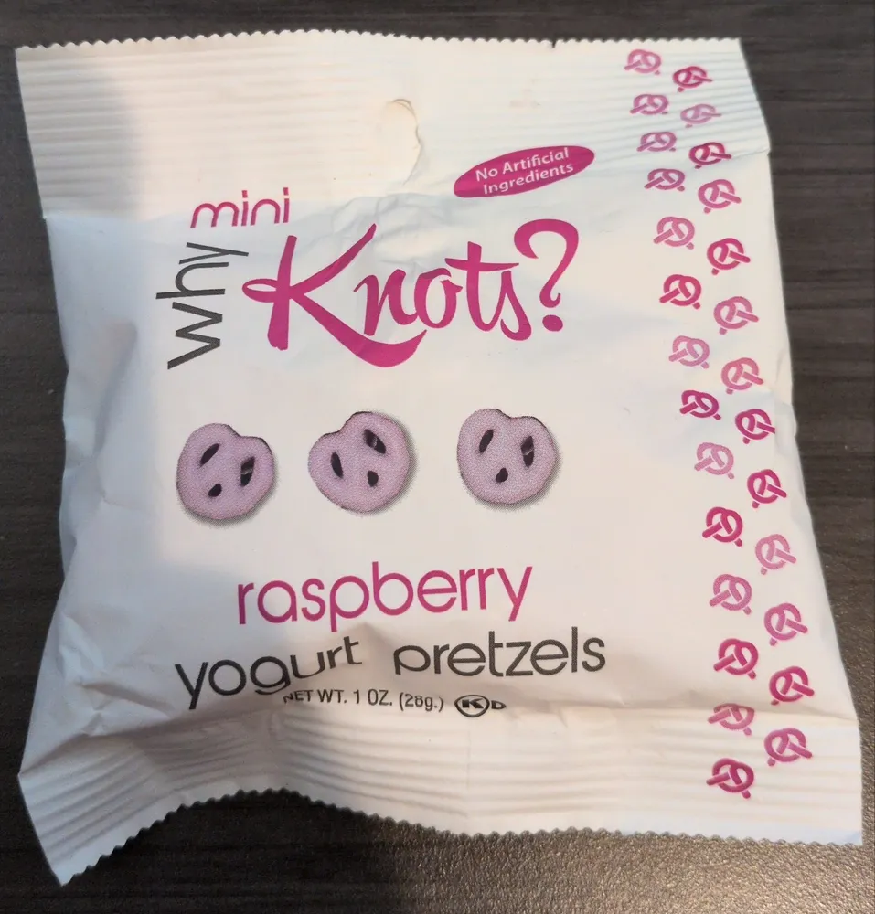 Mini raspberry yogurt pretzels