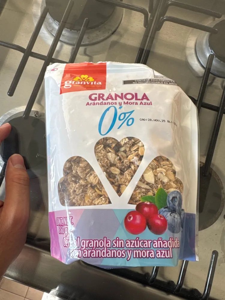 Granola Arándanos y Mora Azul