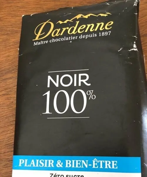 Noir 100%