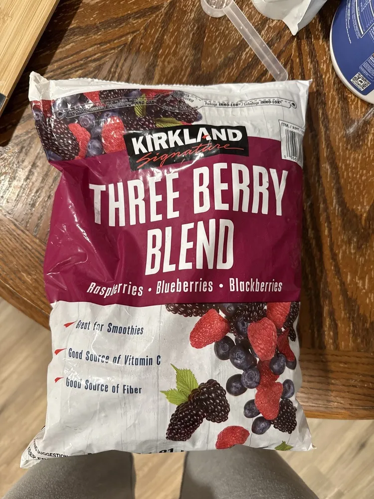 THREE BERRY BLEND
