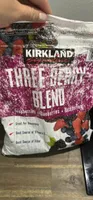 THREE BERRY BLEND
