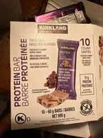 CHOCOLATEY CHUNKS COOKIE DOUGH PROTEIN BAR