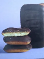 Peach and Passion Fruit Jaffa Cakes
