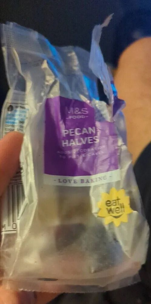 Pecan halves